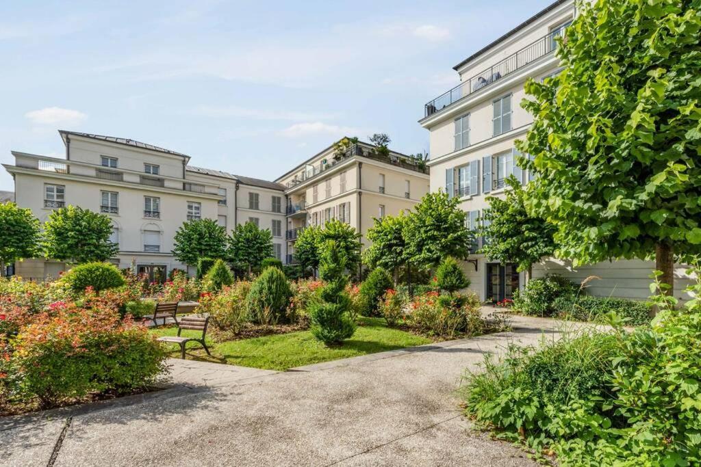 Cour Royal Apartment Near Disneyland Bmyguest Chessy  Luaran gambar